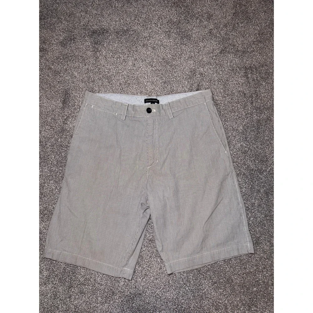 Banana Republic Men's Black & White/Grey Pinstriped Chino Shorts‎ Size - Size 34